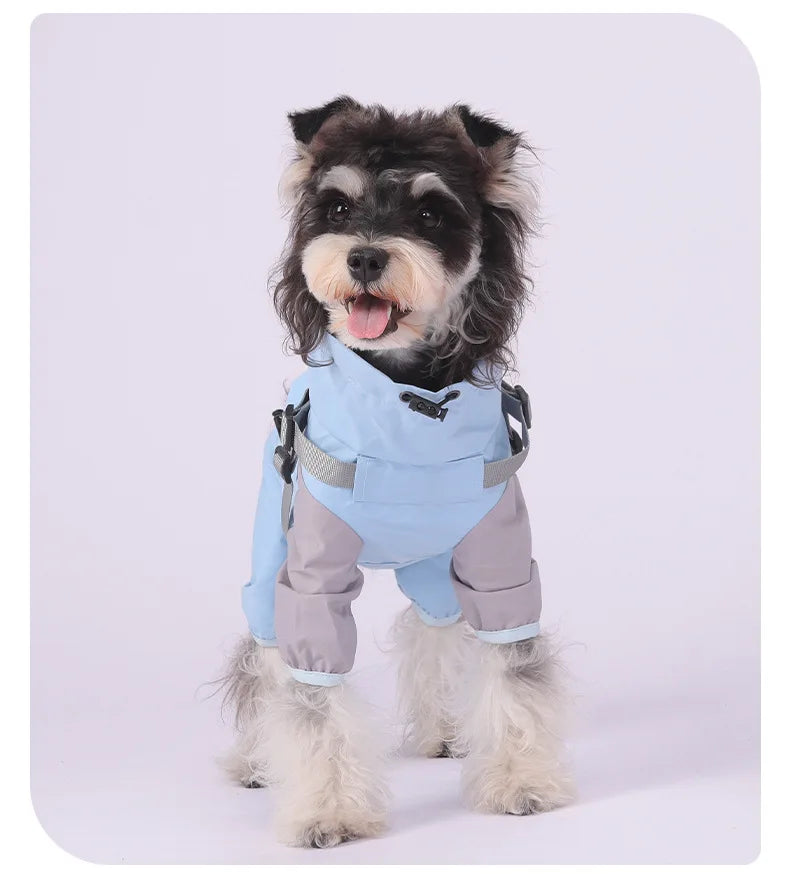 Chubasquero Reflectante con Capucha para Perros – Poncho Impermeable Ajustable con Agujero para Correa | Tallas S a XXXL
