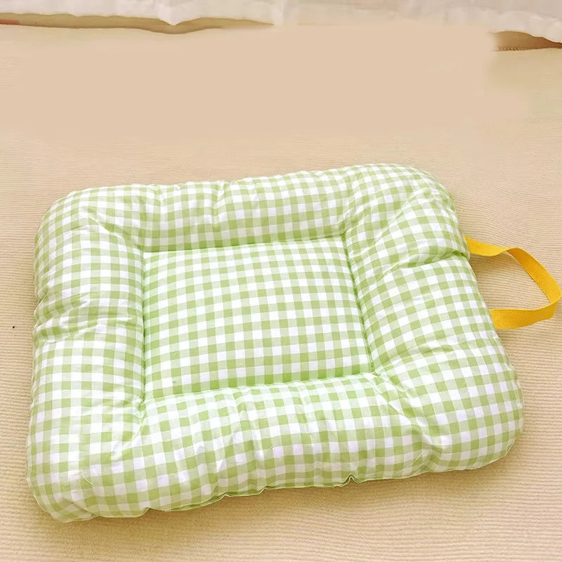 Cama Cojín a Cuadros para Gatos y Perros Pequeños – Suave, Transpirable y Decorativa