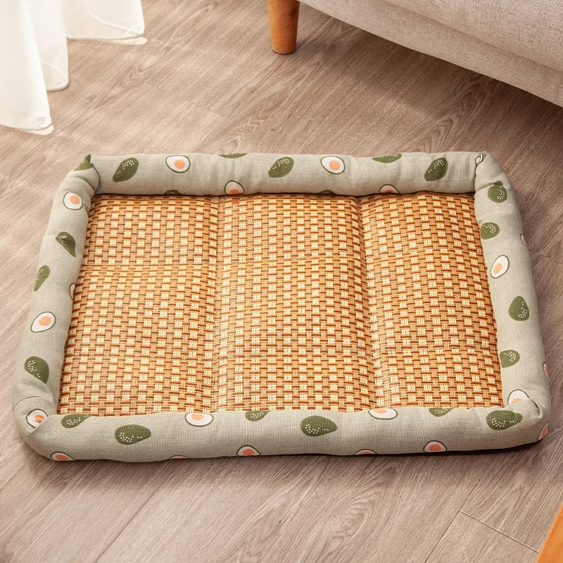 Alfombra Refrescante de Ratán para Gatos y Perros – Transpirable, Antideslizante y con Estampados – S, M y L