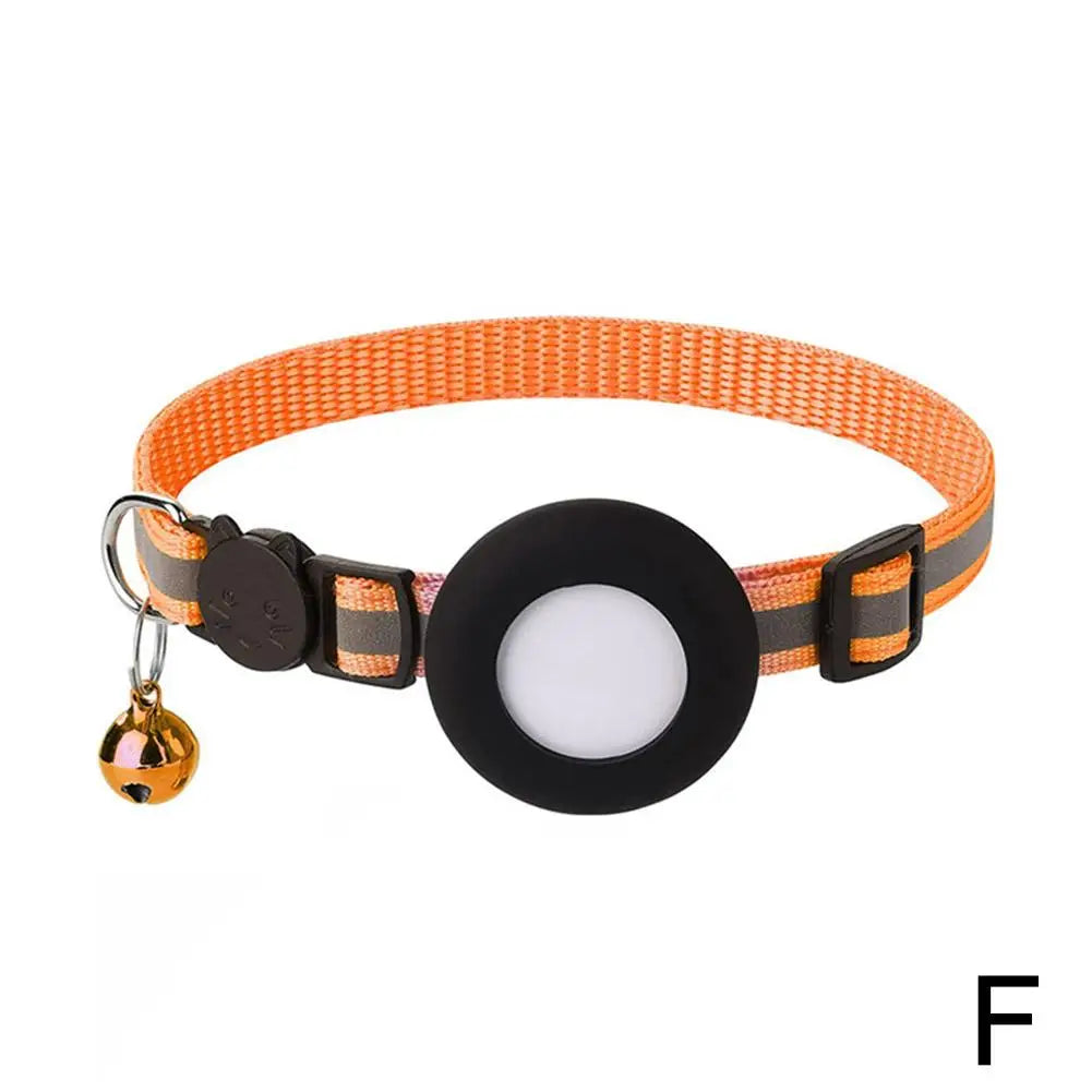 Collar Reflectante para Gatos con Funda para AirTag — Cascabel, Colgante de Dirección y Huellas