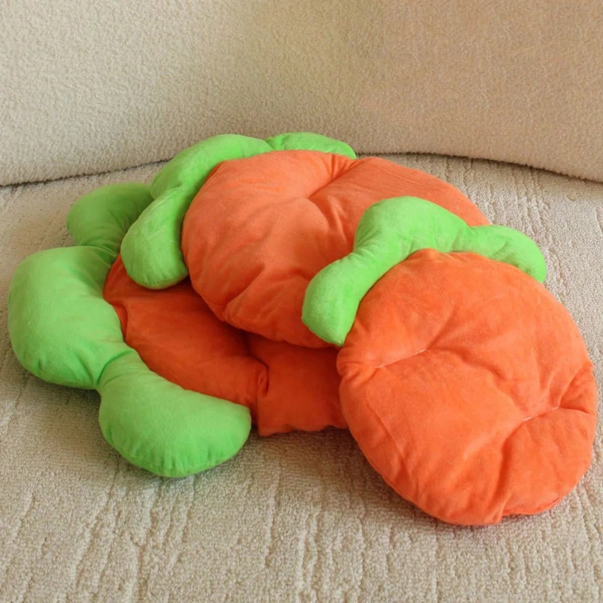 Cama con Forma de Zanahoria para Pequeños Animales