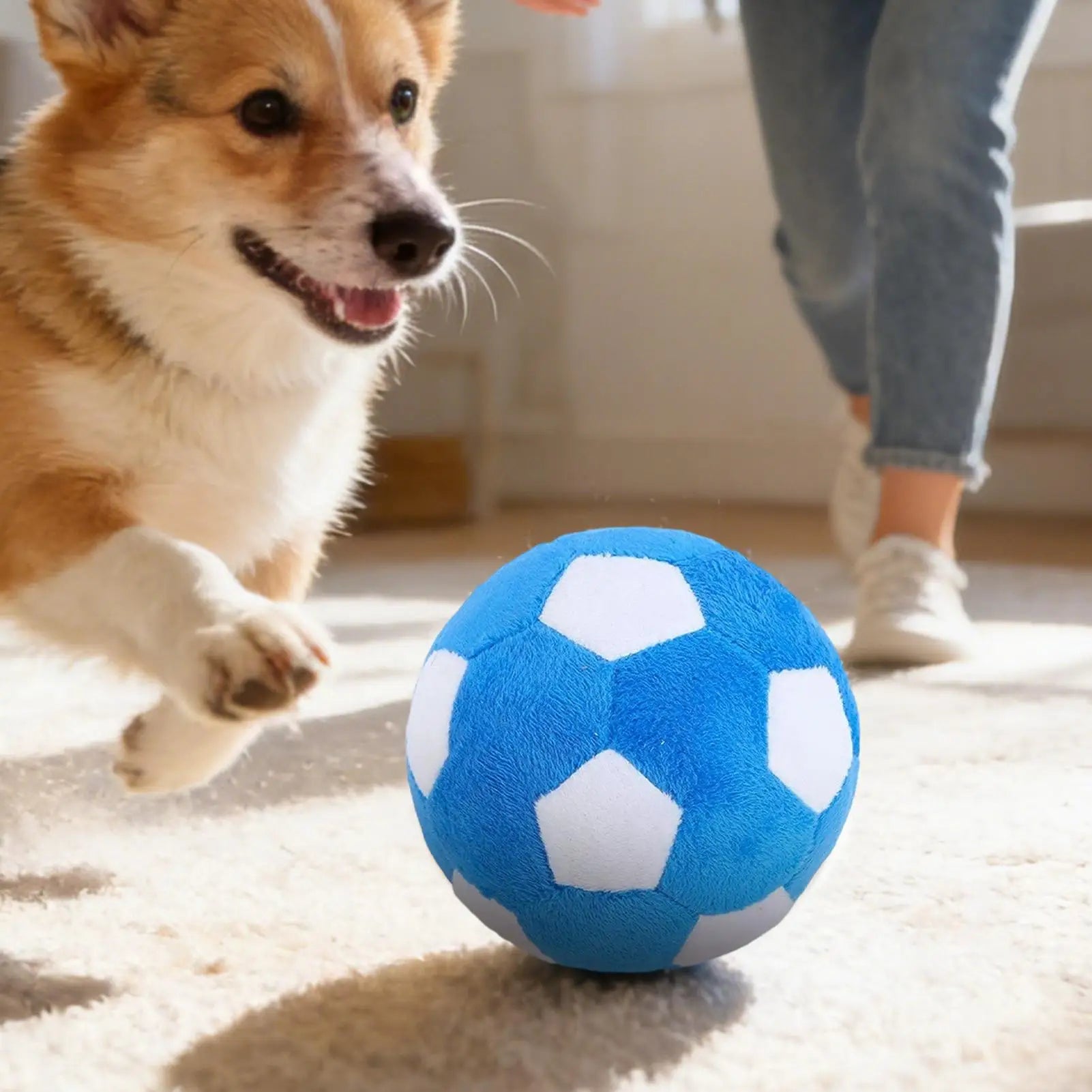 Balón de Fútbol de Peluche con Sonido para Perros - Interior y Exterior 12 cm